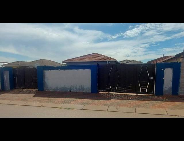 2 BEDROOM PROPERTY TO RENT IN PROTEA GLEN